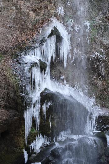 4-1月の滝-山口順正