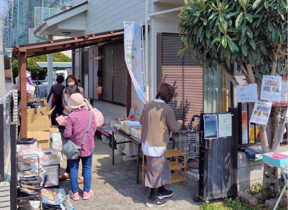 ガレージセール①