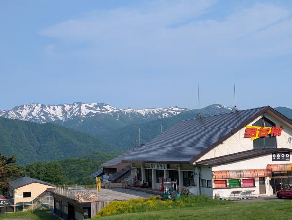 8田添-PXL_20250奥利根残雪の山々
