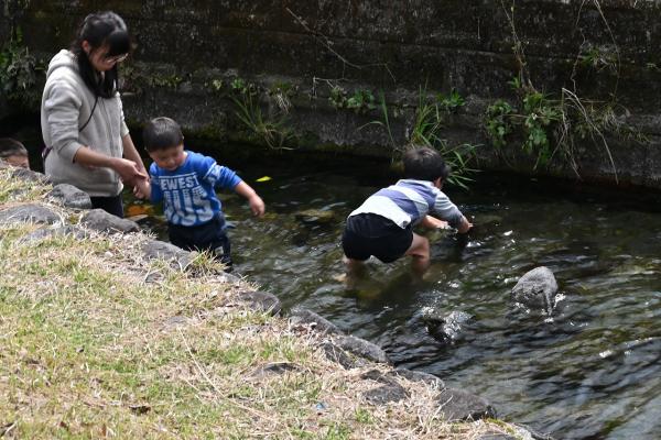 4s-DSC_7721_1&rarr;撮影者&rarr;池上&rarr;タイトル&rarr;捕れたかな