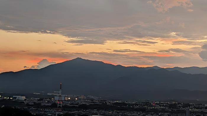 s-10-田添雨のち夕焼けの大山丹沢　PXL_20260726_100255824