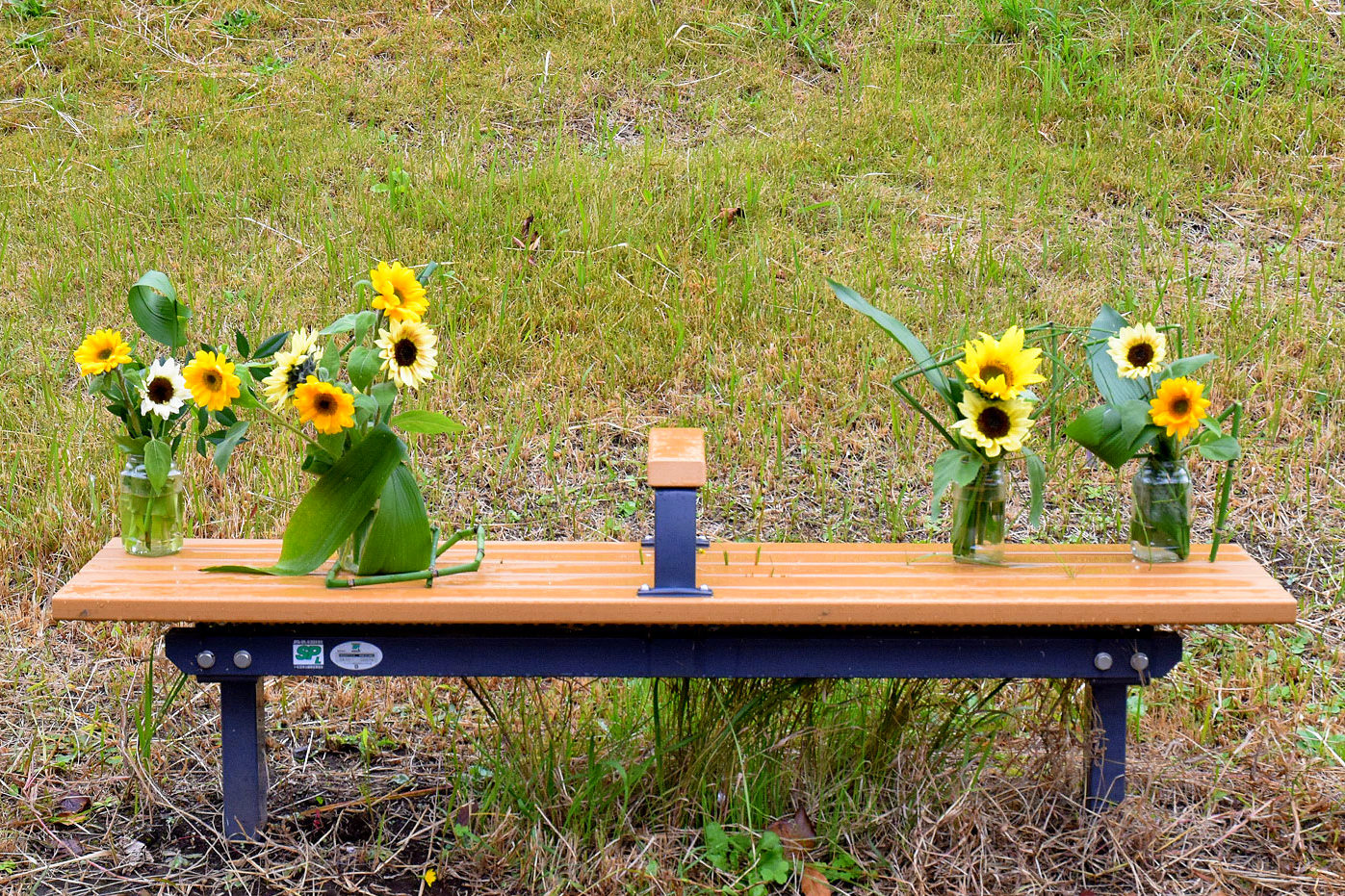 令和7年11月9日 🌻ひまわりを使って「いけばな体験」🌻を開催しました!